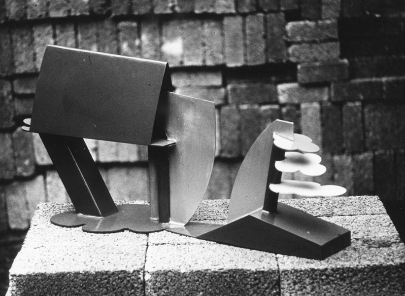 1969, Jan Goossen, polychromed metal , 77 x 23 cm x 37 cm h