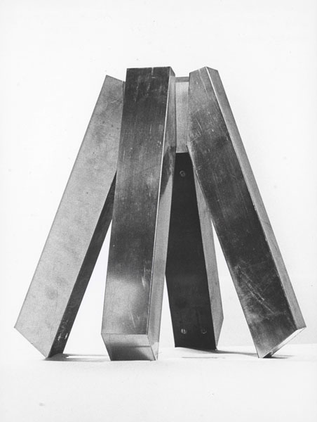 1971, Jan Goossen, sketch, zinc, h 40 cm